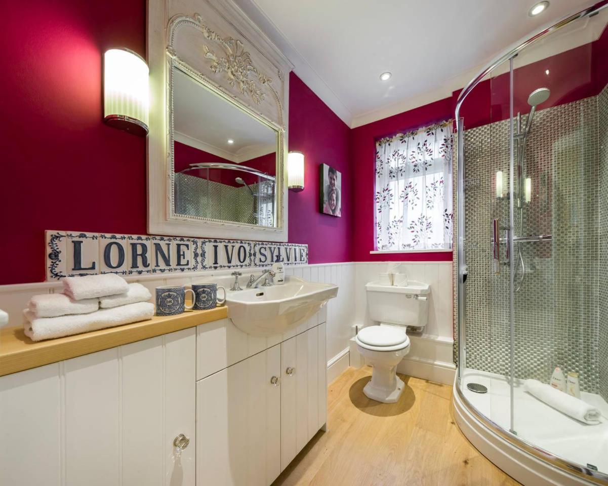 3 Bedroom Apartment On Portobello Road In Notting Hill Londra Dış mekan fotoğraf